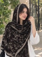 سرخور از طرح و بافت شال حریر پلیسه