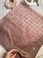 روسری نخ ژاکارد نسکافه‌ای با قواره ۱۰۰ و ایستایی عالی