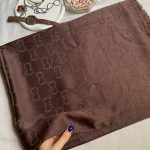 شال ژاکارد لمه وارداتی قهوه‌ای با طرح خاص و شاین زیبا