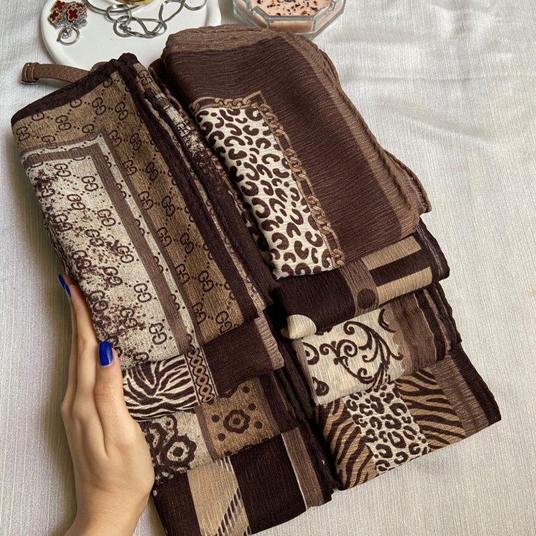 روسری نخی دور حاشیه قهوه‌ای