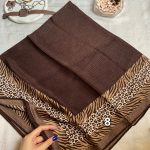 روسری نخی دور حاشیه قهوه‌ای
