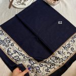 روسری نخی دور حاشیه سرمه ای