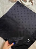 روسری نخ ژاکارد سرمه‌ای با قواره ۱۰۰ و ایستایی بالا
